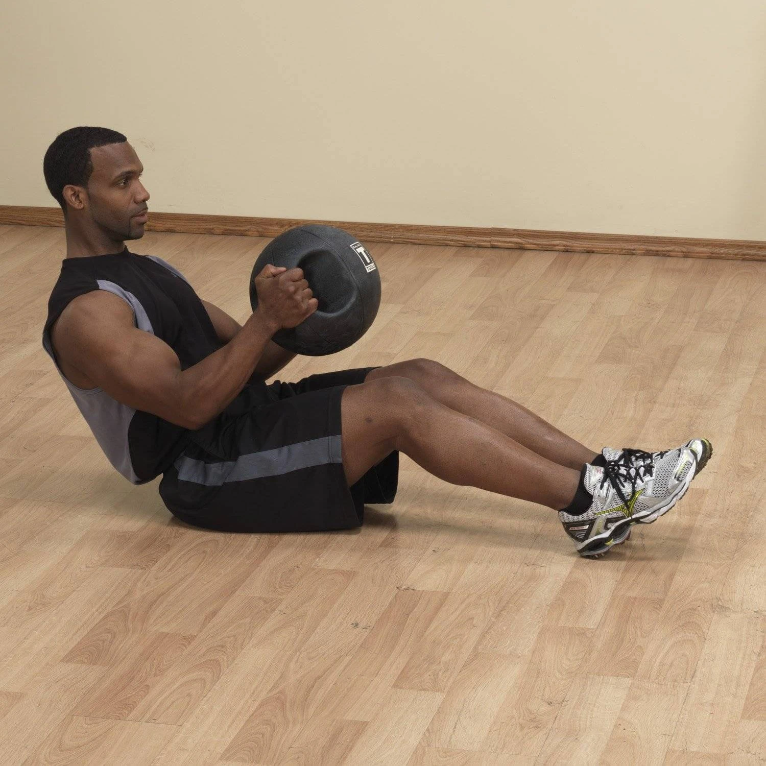 Body-Solid Tools Dual Grip Medicine Ball BSTDMB 10 Body-Solid Tools Dual Grip Medicine Ball BSTDMB - Image 10