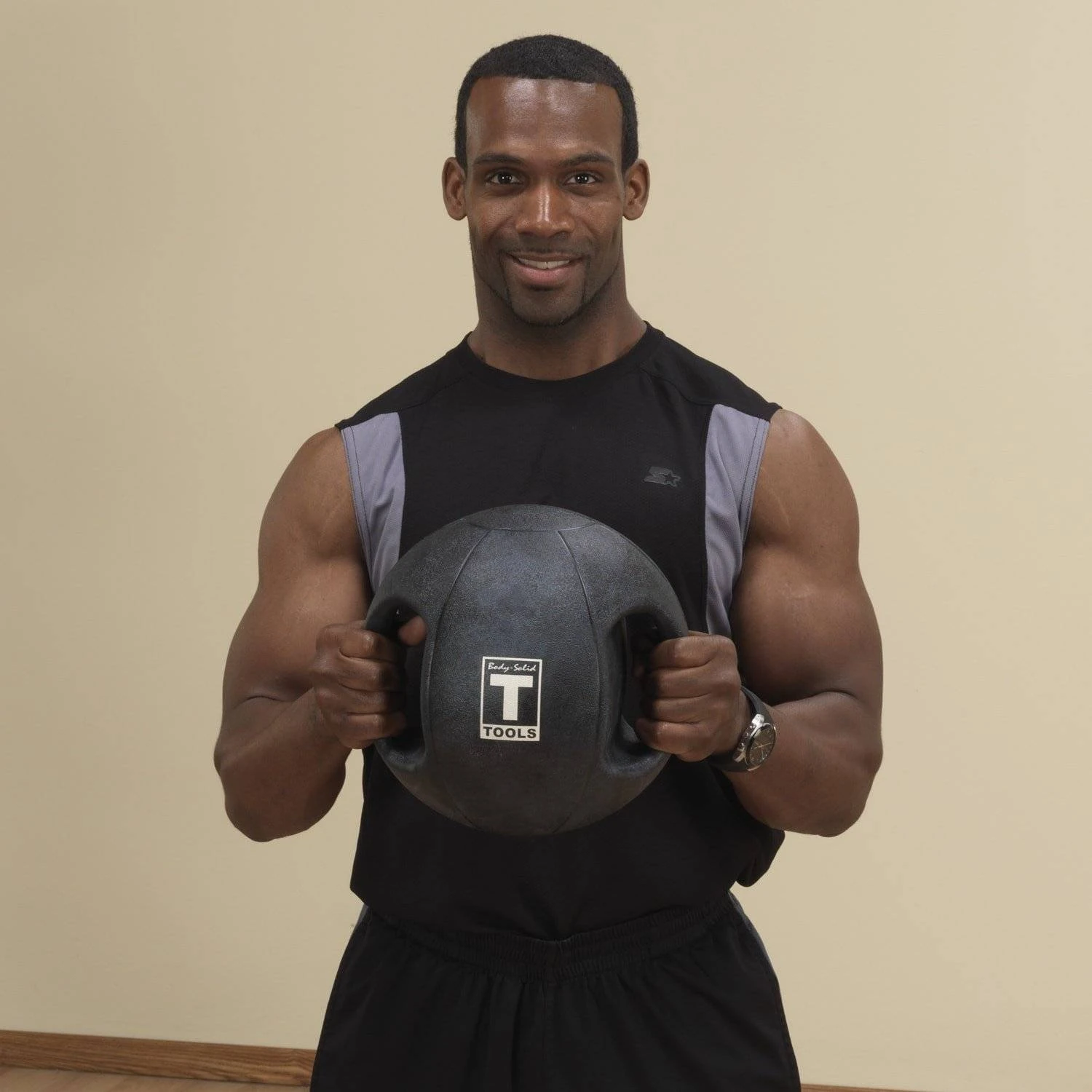 Body-Solid Tools Dual Grip Medicine Ball BSTDMB 3 Body-Solid Tools Dual Grip Medicine Ball BSTDMB - Image 3