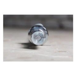 York Barbell 5' International Chrome Olympic Bar -Fitness Equipment Sales York Barbell 32115 5 International Chrome Olympic Bar Front View